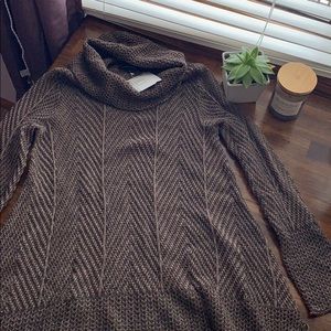 Cowl neck: long sweater